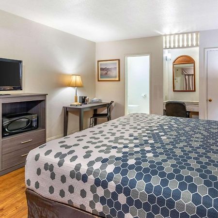 Econo Lodge On Historic Route 66 Barstow Exteriör bild