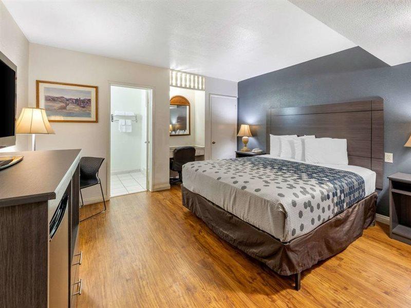 Econo Lodge On Historic Route 66 Barstow Exteriör bild