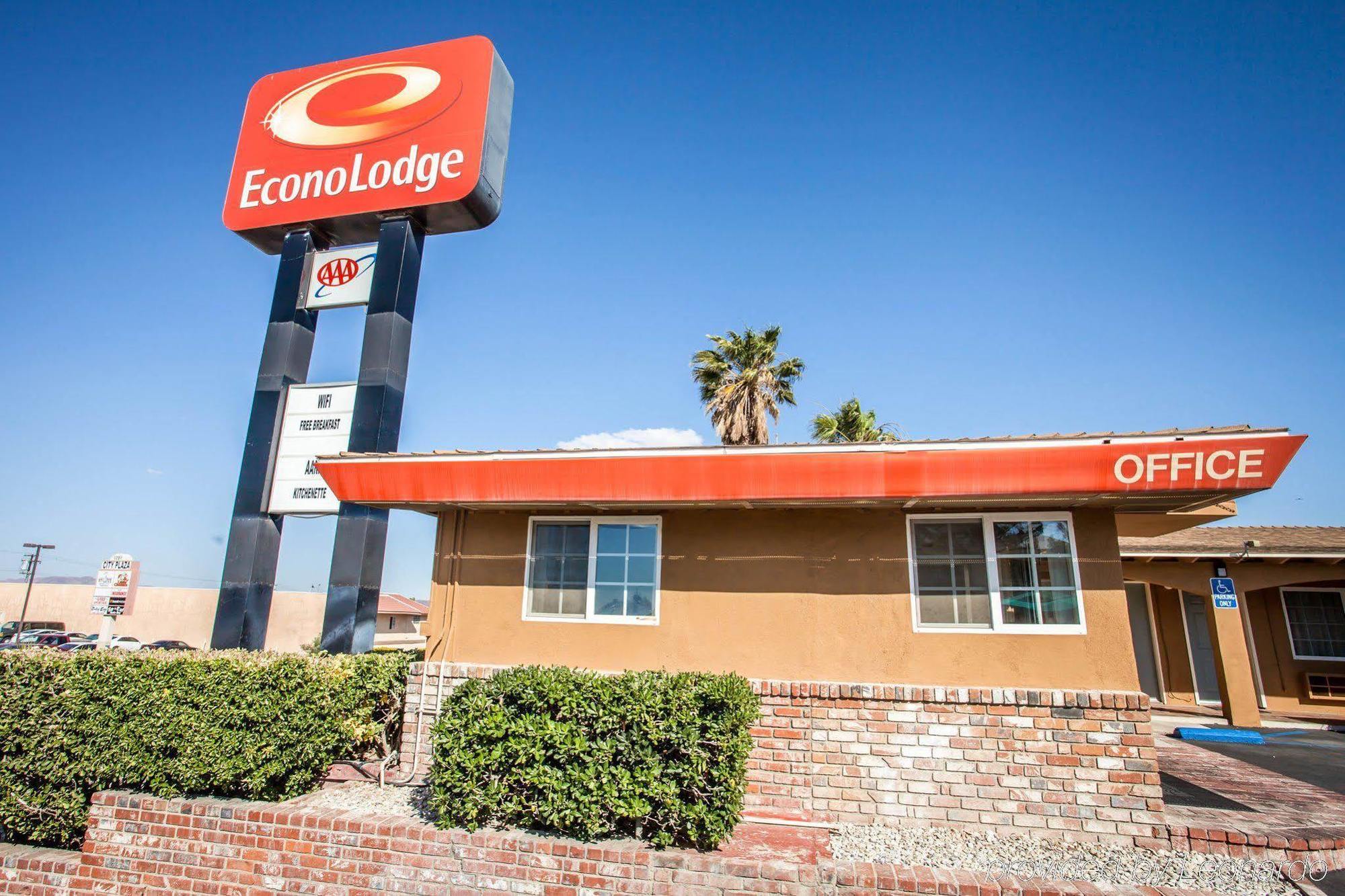 Econo Lodge On Historic Route 66 Barstow Exteriör bild