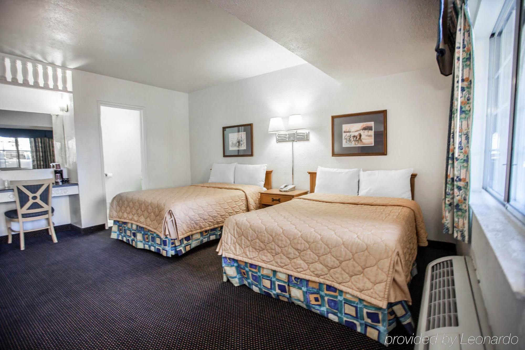Econo Lodge On Historic Route 66 Barstow Exteriör bild
