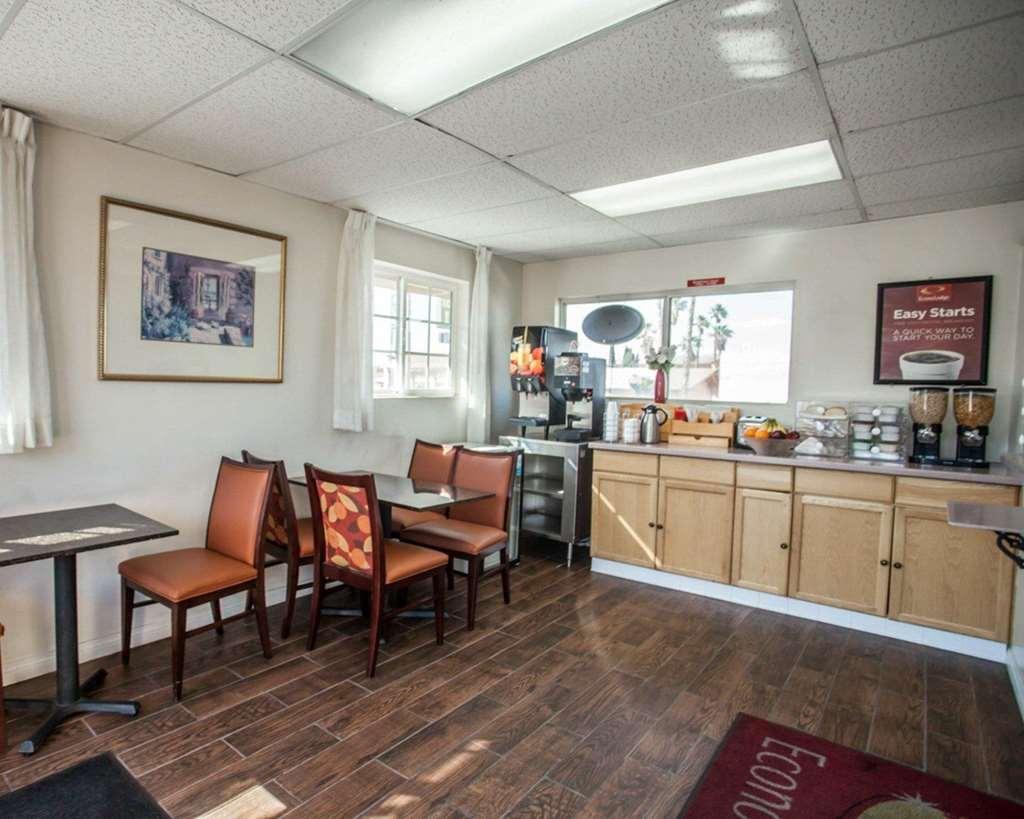 Econo Lodge On Historic Route 66 Barstow Restaurang bild